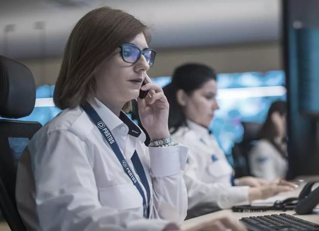 Protos phone operator